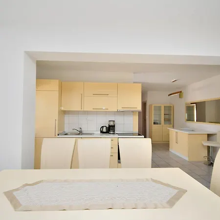 House Perci 2 Tar-Vabriga