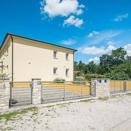 House Perci 2 Tar-Vabriga